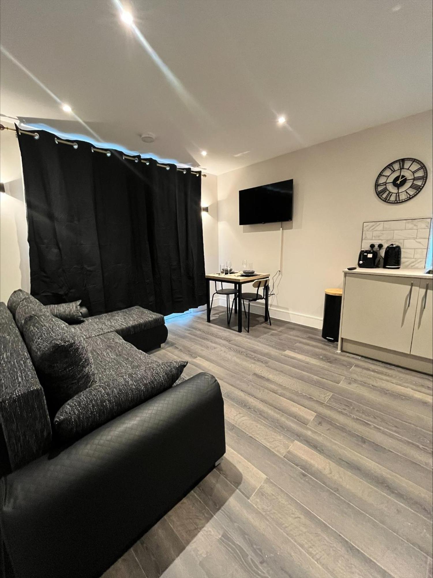Premium - 10 Minutes From Wembley Stadium, Ovo Wembley Arena Апартаменты Лондон